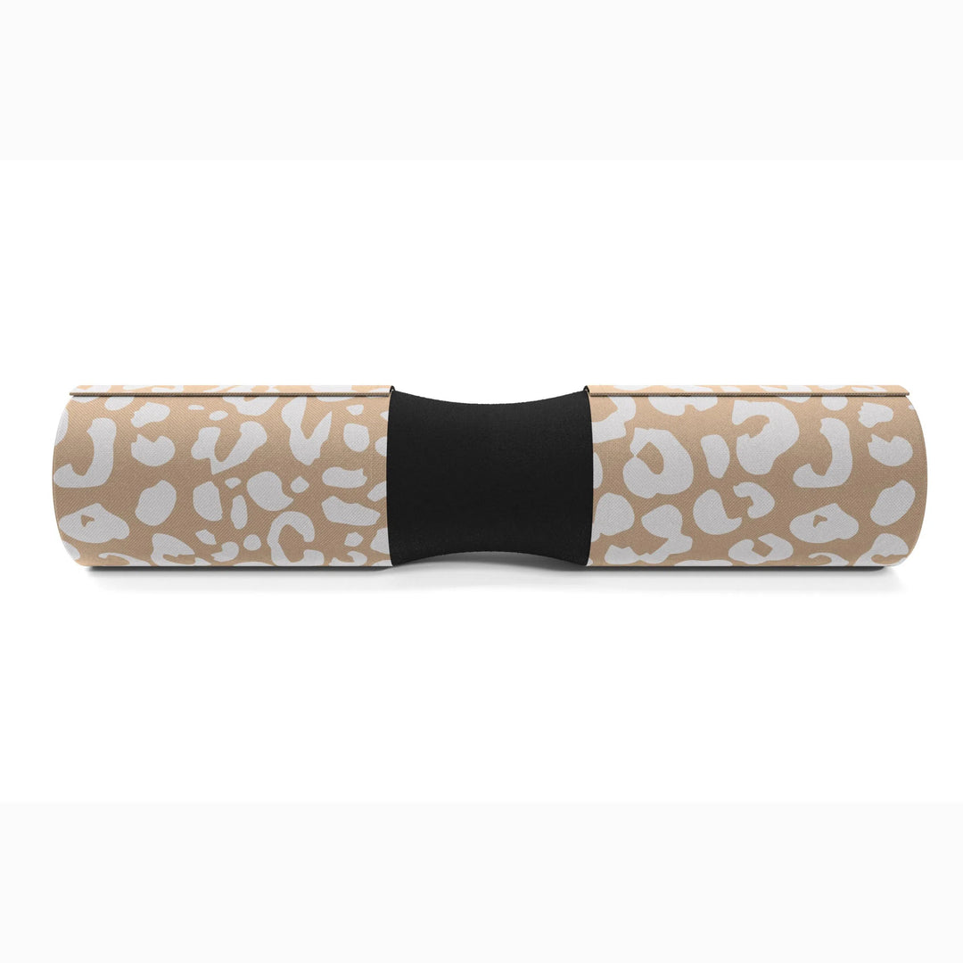 In the foreground, a beige leopard FITGIRL Squat & Hip Thrust Barbell Pad features thick foam cushioning.